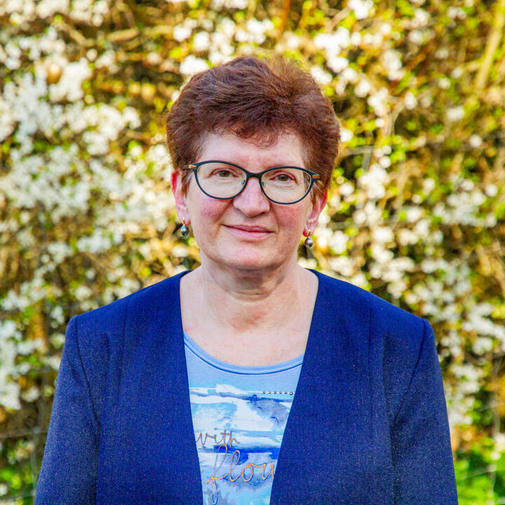 Portrait von Margrit Büchler, Buchhaltung, Administration und Personaladministration bei AvantGarten