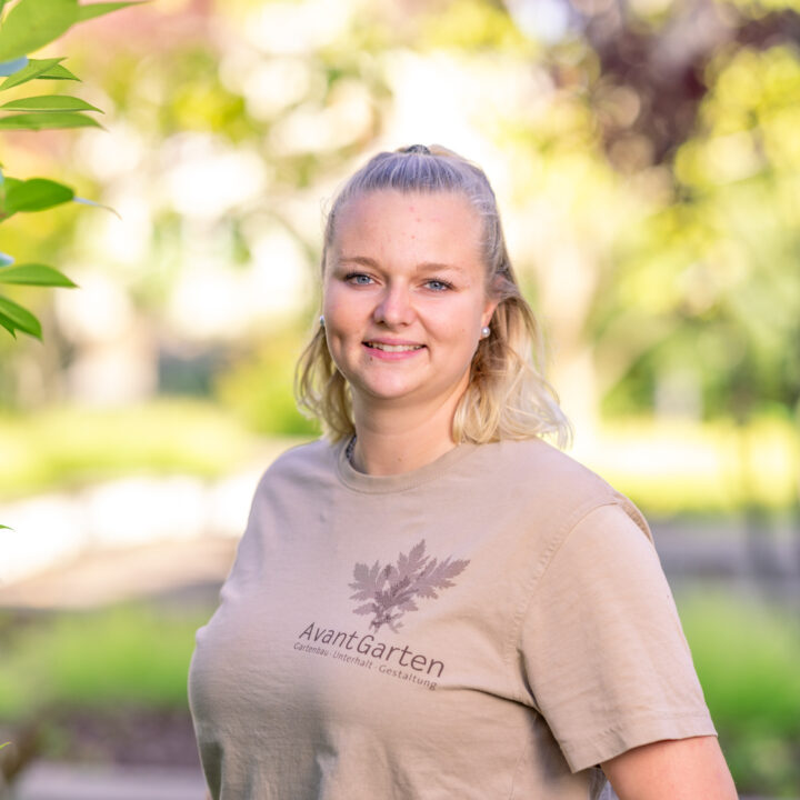 Portrait von Vanessa Birrer, Kundengärtnerin bei AvantGarten